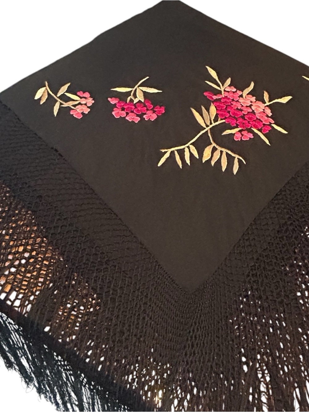 Vintage 1920-30s Black Silk Embroidered Piano Shawl with 21” Fringe - Picture 4 of 12